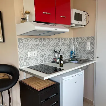Modern Cityview Flat - 1 Min To Metro - Walk To Acropolis
