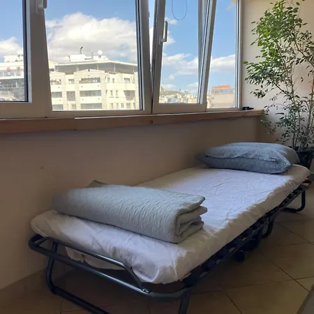 Modern Cityview Flat - 1 Min To Metro - Walk To Acropolis *