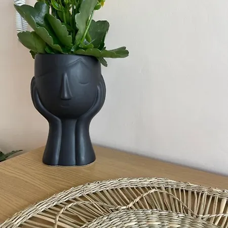 Cozy In Heart Near Metro Fix 100m Apartment